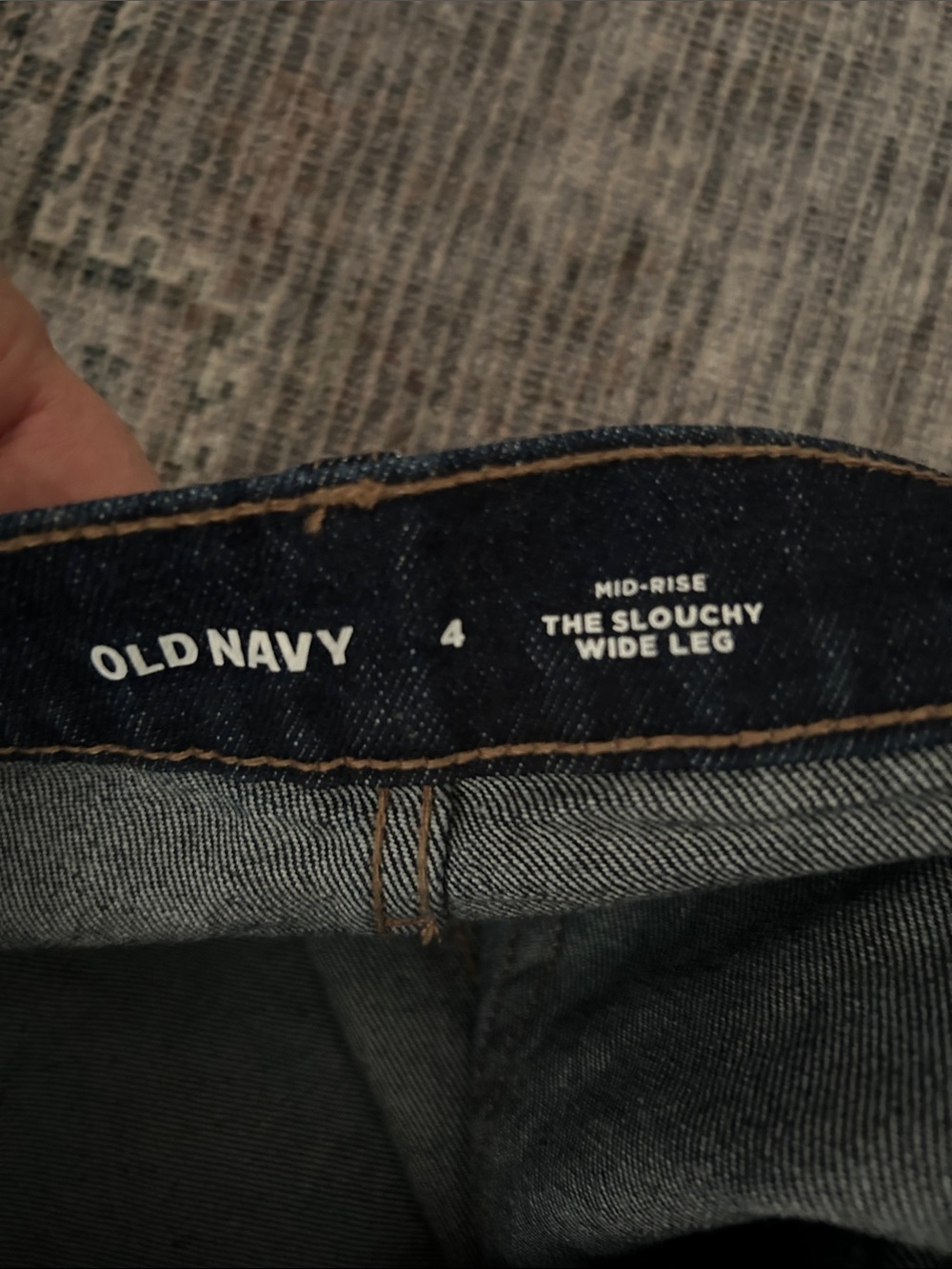 Old Navy Mid Rise Slouchy Wide Leg Crop Jeans Size 4 - Picture 7 of 9